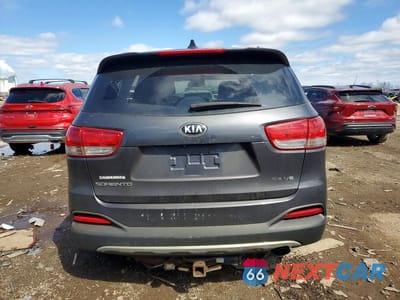 Zdjęcie 6 z 12 samochodu: 2017 KIA SORENTO EX V6 VIN:5XYPHDA51HG203607 - miniatura