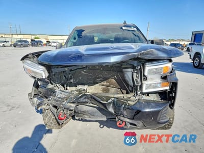 Piąte zdjęcie samochodu w środku: 2021 CHEVROLET SILVERADO K1500 TRAIL BOSS CUSTOM VIN:1GCPYCEF4MZ302835 - miniatura