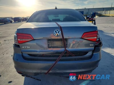 Zdjęcie 6 z 11 samochodu: 2015 VOLKSWAGEN JETTA TDI VIN:3VWLA7AJ1FM421089 - miniatura