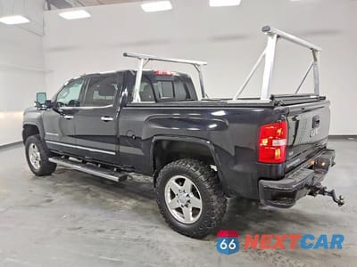 Drugie zdjęcie samochodu z przodu: 2015 GMC SIERRA K2500 DENALI VIN:1GT120EG8FF573609 - miniatura