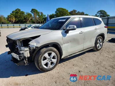 2021 TOYOTA HIGHLANDER L 5TDCZRAHXMS517899 - główne zdjęcie licytacji z USA - miniatura