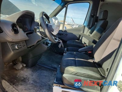 Zdjęcie 7 z 12 samochodu: 2023 MERCEDES BENZ SPRINTER 2500 VIN:W1Y4KBHY7PT114311 - miniatura