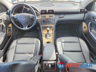 Zdjęcie 8 z 12 samochodu: 2007 MERCEDES-BENZ C 230 VIN:WDBRF52H17A931292 - miniatura