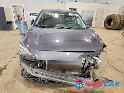 Piąte zdjęcie samochodu w środku: 2017 SUBARU IMPREZA VIN:4S3GTAA66H3746090 - miniatura