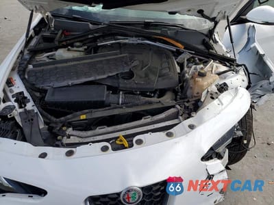Zdjęcie 11 z 13 samochodu: 2017 ALFA ROMEO GIULIA VIN:ZARFAEBN3H7535619 - miniatura
