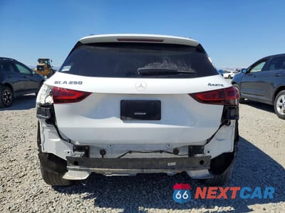 Zdjęcie 6 z 13 samochodu: 2023 MERCEDES-BENZ GLA 250 4MATIC VIN:W1N4N4HB6PJ455867 - miniatura