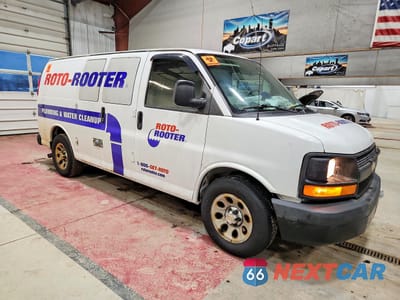 Czwarte zdjęcie samochodu z boku: 2014 CHEVROLET EXPRESS G1500 VIN:1GCSGAFX4E1145316 - miniatura