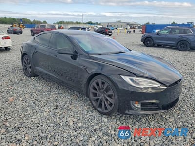 Czwarte zdjęcie samochodu z boku: 2020 TESLA MODEL S VIN:5YJSA1E26LF412404 - miniatura