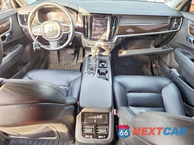 Zdjęcie 8 z 11 samochodu: 2017 VOLVO S90 T6 MOMENTUM VIN:YV1A22MK4H1013081 - miniatura
