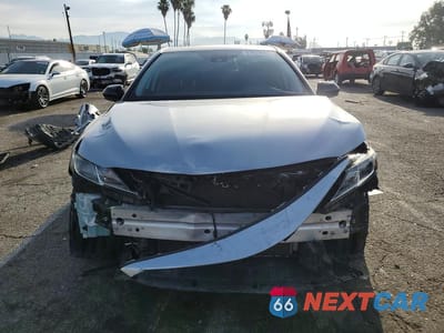 Piąte zdjęcie samochodu w środku: 2019 TOYOTA CAMRY SE VIN:4T1B11HK4KU236823 - miniatura