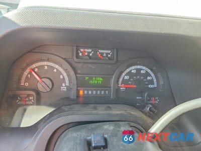 Zdjęcie 9 z 13 samochodu: 2010 FORD E350 SHUTTLE BUS VIN:1FDEE3FS6ADA58220 - miniatura