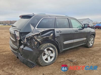 Trzecie zdjęcie samochodu z tyłu: 2011 JEEP GRAND CHEROKEE LAREDO VIN:1J4RR4GG2BC721715 - miniatura