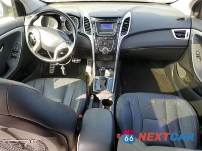 Zdjęcie 8 z 11 samochodu: 2013 HYUNDAI ELANTRA GT BASE VIN:KMHD35LEXDU037046 - miniatura
