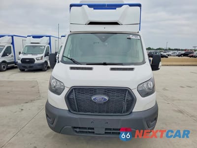 Piąte zdjęcie samochodu w środku: 2022 FORD TRANSIT DELIVERY TRUCK VIN:1FDBW5Z85NKA39624 - miniatura