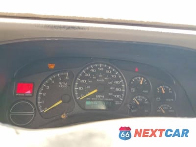 Zdjęcie 9 z 12 samochodu: 2001 CHEVROLET SUBURBAN K1500 VIN:3GNFK16T51G204907 - miniatura