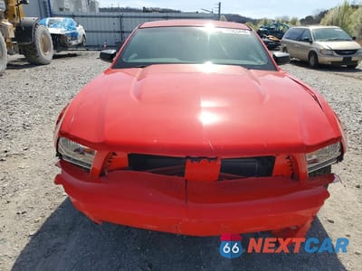 Piąte zdjęcie samochodu w środku: 2011 FORD MUSTANG VIN:1ZVBP8AM3B5122410 - miniatura