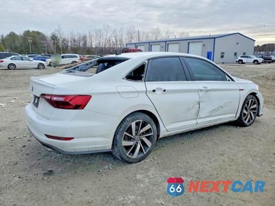 Trzecie zdjęcie samochodu z tyłu: 2021 VOLKSWAGEN JETTA GLI VIN:3VW6T7BU4MM071597 - miniatura