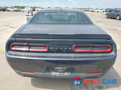 Zdjęcie 6 z 12 samochodu: 2018 DODGE CHALLENGER SXT VIN:2C3CDZAG9JH310229 - miniatura