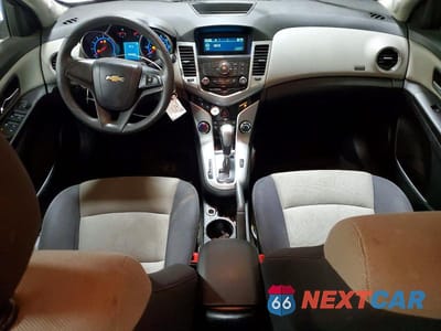 Zdjęcie 8 z 12 samochodu: 2014 CHEVROLET CRUZE LS VIN:1G1PA5SH6E7468835 - miniatura