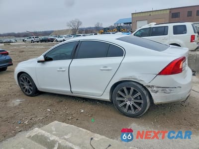 Drugie zdjęcie samochodu z przodu: 2016 VOLVO S60 PLATINUM VIN:LYV402FM6GB096544 - miniatura