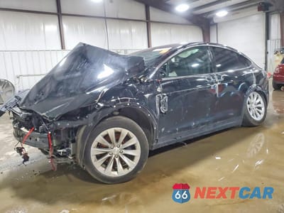 2020 TESLA MODEL X 5YJXCDE22LF262647 - główne zdjęcie licytacji z USA - miniatura