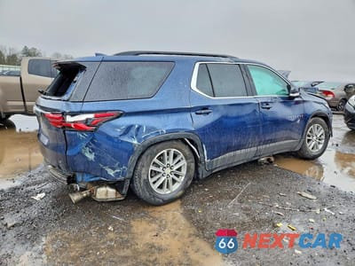 Trzecie zdjęcie samochodu z tyłu: 2023 CHEVROLET TRAVERSE LT VIN:1GNEVGKW4PJ258874 - miniatura
