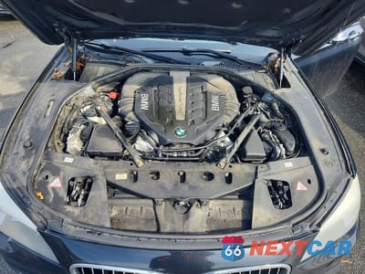 Zdjęcie 11 z 12 samochodu: 2014 BMW 750 VIN:WBAYB6C55ED224188 - miniatura