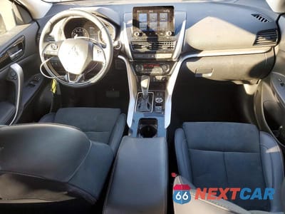 Zdjęcie 8 z 13 samochodu: 2025 MITSUBISHI ECLIPSE CROSS SE VIN:JA4ATWAA0SZ003981 - miniatura