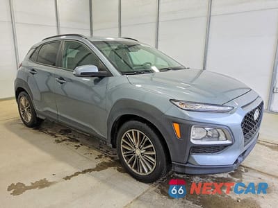 Czwarte zdjęcie samochodu z boku: 2020 HYUNDAI KONA SEL VIN:KM8K22AA1LU405878 - miniatura