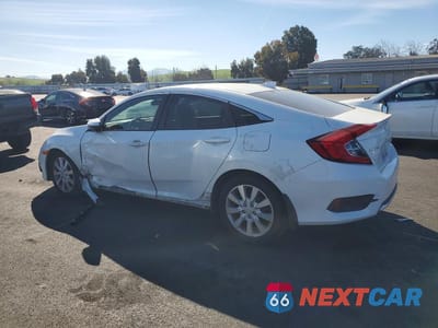 Drugie zdjęcie samochodu z przodu: 2019 HONDA CIVIC EX VIN:19XFC1F31KE216281 - miniatura