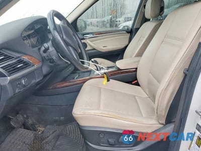 Zdjęcie 7 z 13 samochodu: 2013 BMW X5 XDRIVE35I VIN:5UXZV4C54D0B02223 - miniatura