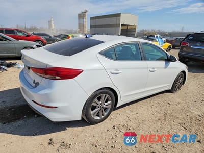 Trzecie zdjęcie samochodu z tyłu: 2017 HYUNDAI ELANTRA SE VIN:5NPD84LF4HH023989 - miniatura
