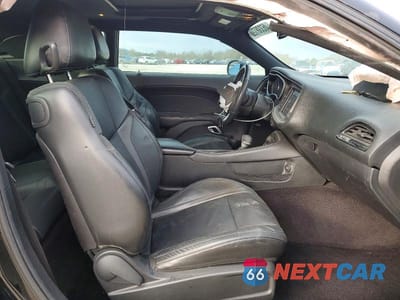 Zdjęcie 10 z 12 samochodu: 2017 DODGE CHALLENGER SXT VIN:2C3CDZAG5HH617231 - miniatura