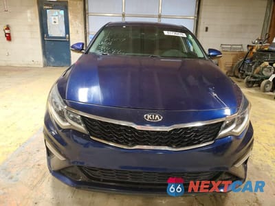Piąte zdjęcie samochodu w środku: 2019 KIA OPTIMA LX VIN:5XXGT4L30KG346442 - miniatura