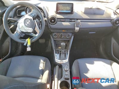 Zdjęcie 8 z 12 samochodu: 2016 SCION IA BASE VIN:3MYDLBZV3GY143464 - miniatura