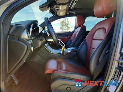 Zdjęcie 7 z 13 samochodu: 2022 MERCEDES-BENZ GLC COUPE 300 4MATIC VIN:W1N0J8EB1NG019010 - miniatura