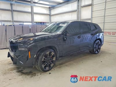 2023 BMW XM 5YM23CS07P9S13085 - główne zdjęcie licytacji z USA - miniatura