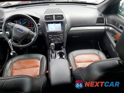 Zdjęcie 8 z 13 samochodu: 2019 FORD EXPLORER XLT VIN:1FM5K8D84KGB47278 - miniatura