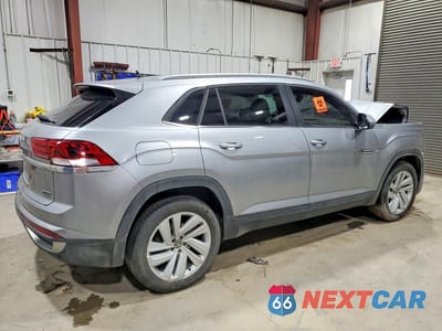 Trzecie zdjęcie samochodu z tyłu: 2022 VOLKSWAGEN ATLAS CROSS SPORT SE VIN:1V2HE2CA1NC214648 - miniatura
