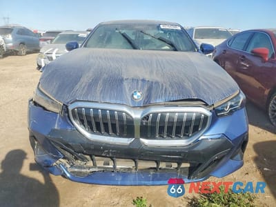Piąte zdjęcie samochodu w środku: 2024 BMW 530 I VIN:WBA43FJ03RCP88968 - miniatura