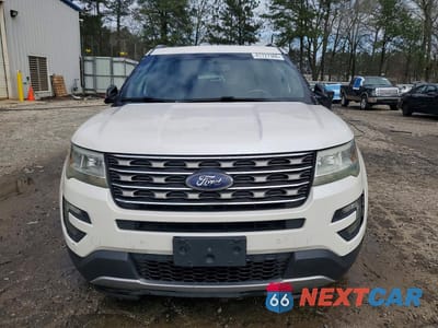 Piąte zdjęcie samochodu w środku: 2016 FORD EXPLORER XLT VIN:1FM5K8D85GGA49772 - miniatura