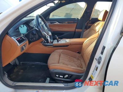 Zdjęcie 7 z 12 samochodu: 2019 BMW 750 XI VIN:WBA7F2C58KB239932 - miniatura