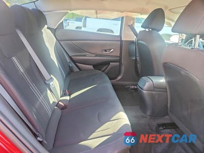 Zdjęcie 10 z 12 samochodu: 2022 HYUNDAI ELANTRA SEL VIN:KMHLM4AG0NU322167 - miniatura