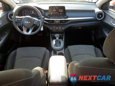 Zdjęcie 8 z 11 samochodu: 2023 KIA FORTE LXS VIN:3KPF24AD6PE675981 - miniatura
