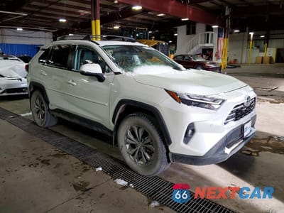 Czwarte zdjęcie samochodu z boku: 2022 TOYOTA RAV4 HYBRID XLE PREMIUM VIN:4T3B6RFV5NU088447 - miniatura