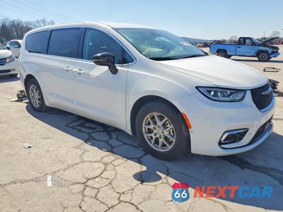 Czwarte zdjęcie samochodu z boku: 2024 CHRYSLER PACIFICA TOURING L VIN:2C4RC1BG0RR113237 - miniatura