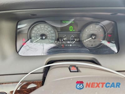 Zdjęcie 9 z 12 samochodu: 2011 MERCURY GRAND MARQUIS LS VIN:2MEBM7FV8BX600079 - miniatura
