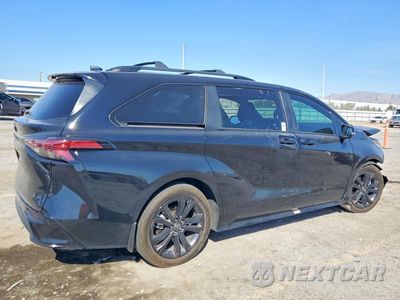 Trzecie zdjęcie samochodu z tyłu: 2025 TOYOTA SIENNA XSE 7-PASSENGER VIN:5TDCRKEC3SS229998 - miniatura