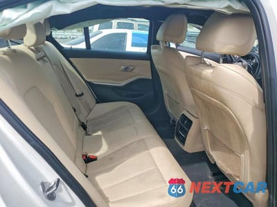 Zdjęcie 10 z 12 samochodu: 2022 BMW 330I VIN:3MW5R1J06N8C39868 - miniatura