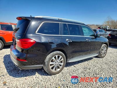 Trzecie zdjęcie samochodu z tyłu: 2015 MERCEDES-BENZ GL 450 4MATIC VIN:4JGDF6EE5FA582408 - miniatura